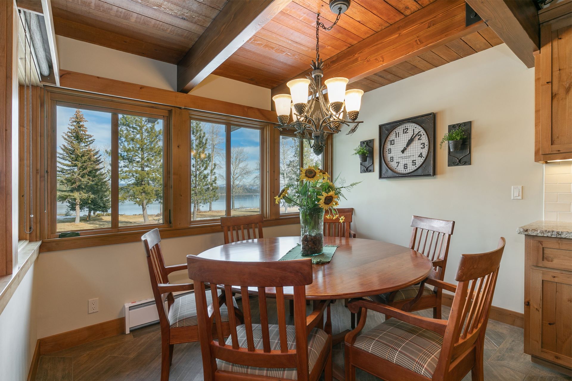 180 W Lake Blvd Unit 229 Tahoe-print-021-9-Dining Room-3360x2240-300dpi
