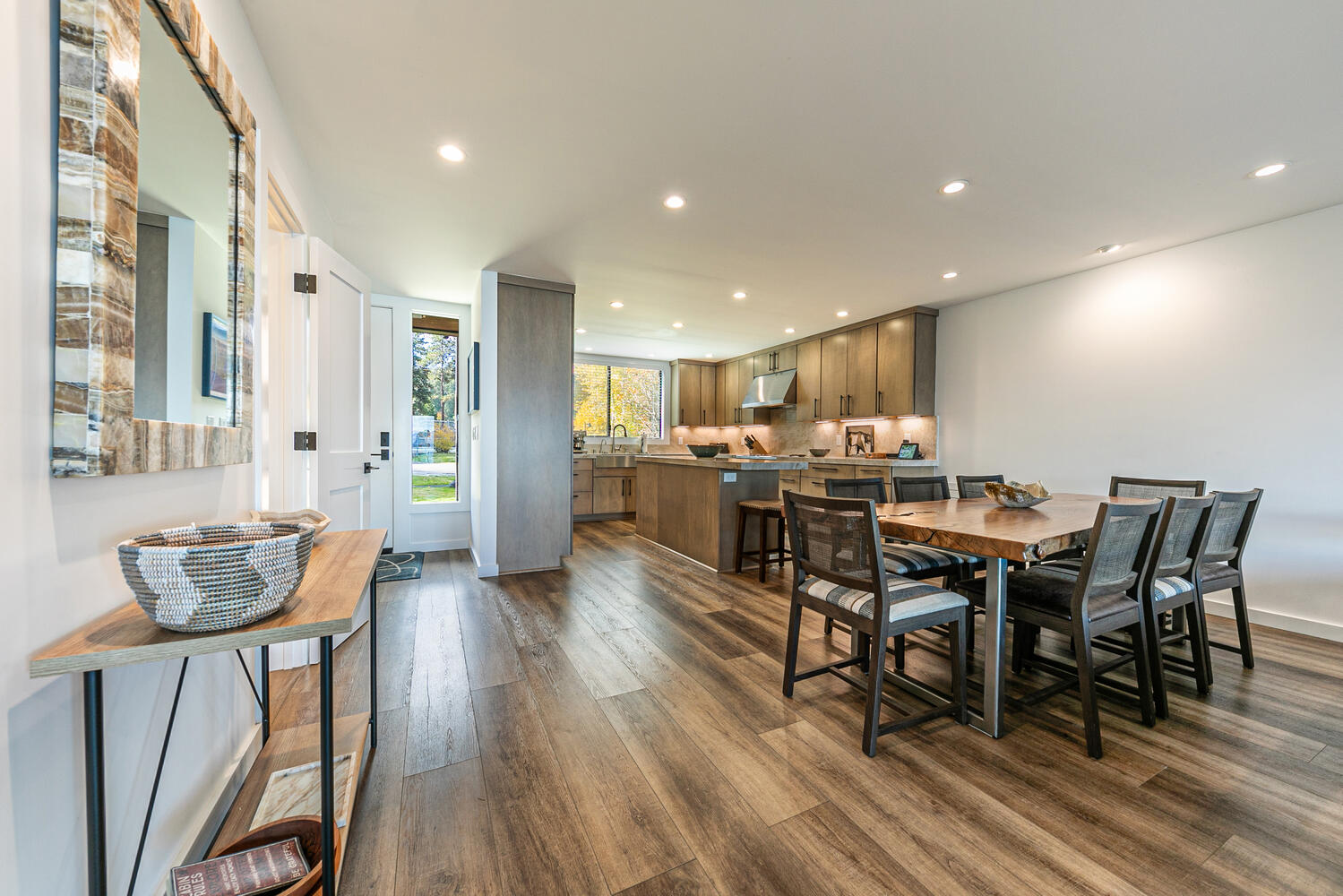 180 W Lake Blvd Unit 252 Tahoe-large-023-034-Interior-1500x1000-72dpi
