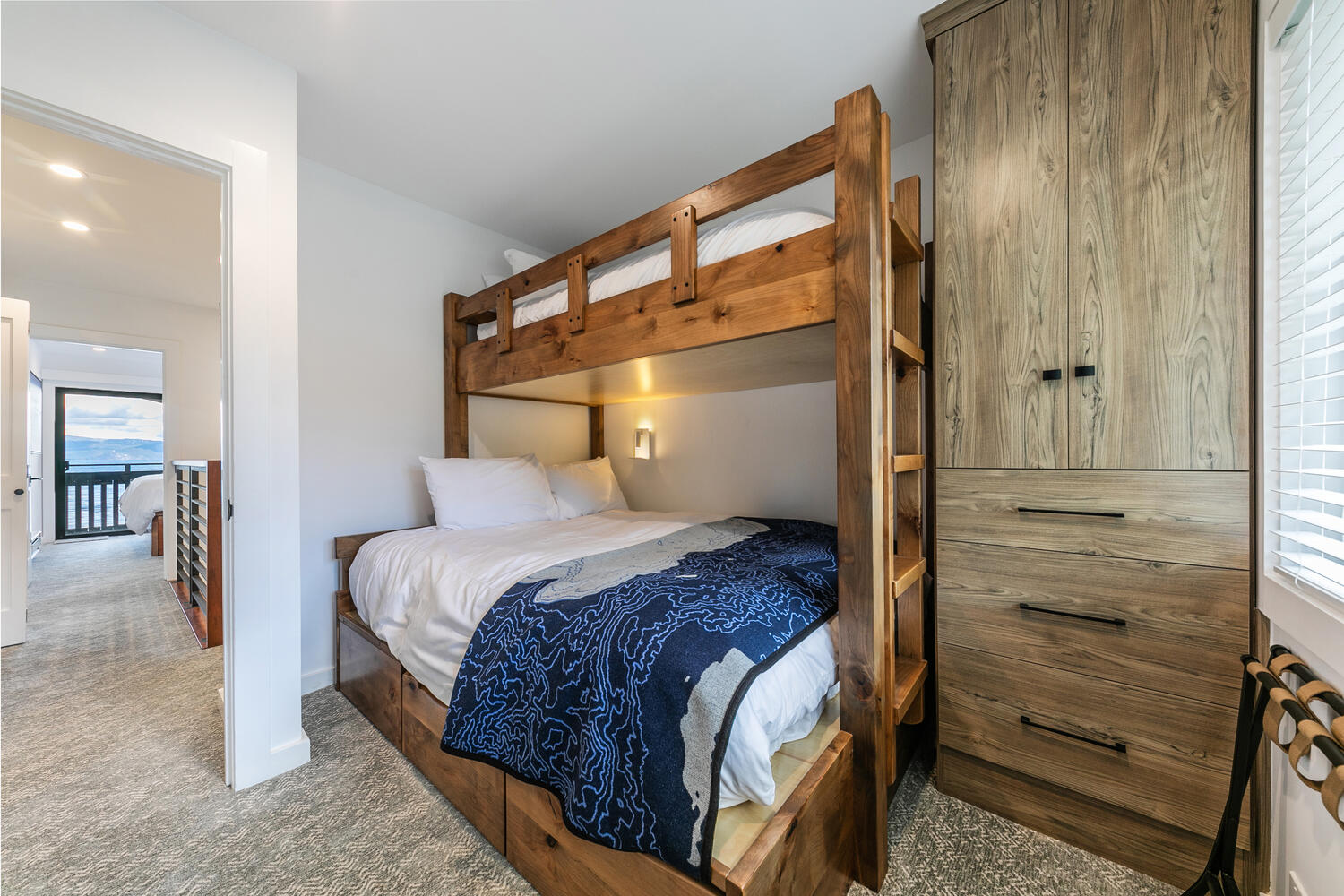 180 W Lake Blvd Unit 252 Tahoe-large-036-023-Interior-1500x1000-72dpi