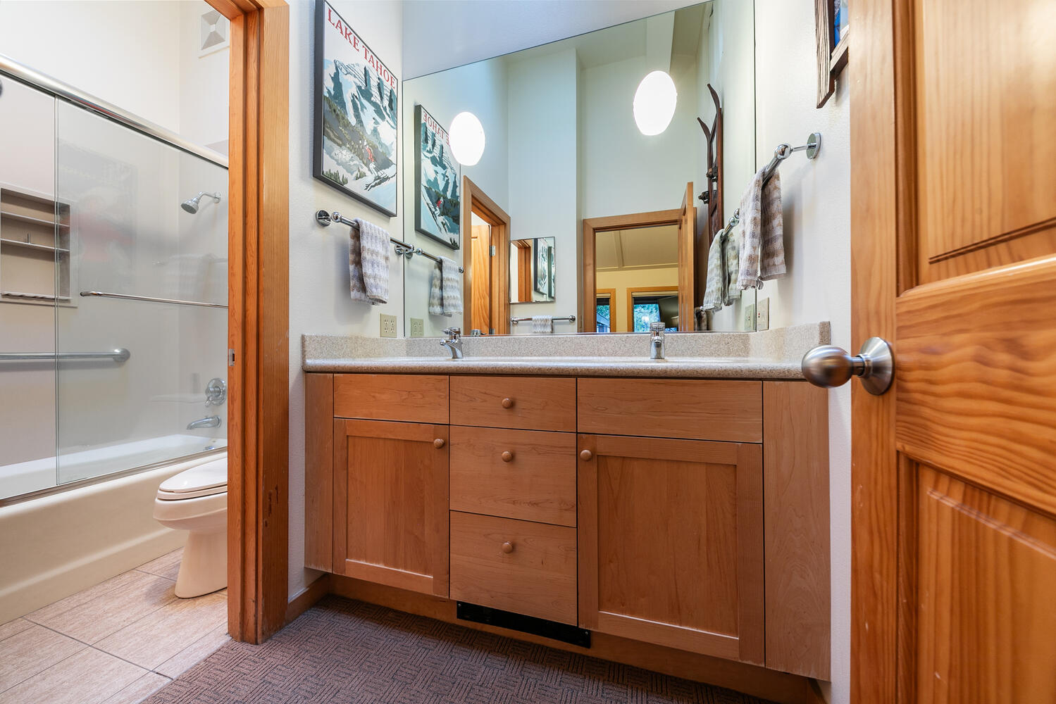 300 W Lake Blvd Unit 32 Tahoe-large-023-017-Interior-1500x1000-72dpi